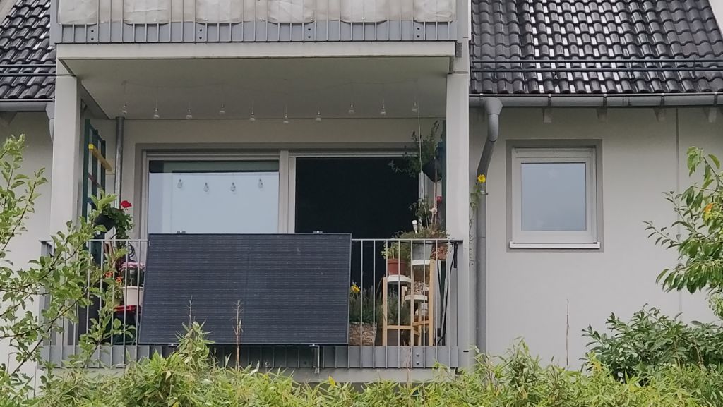 Balkonkraftwerk um Strom zu sparen, Solarstrom für zu Hause